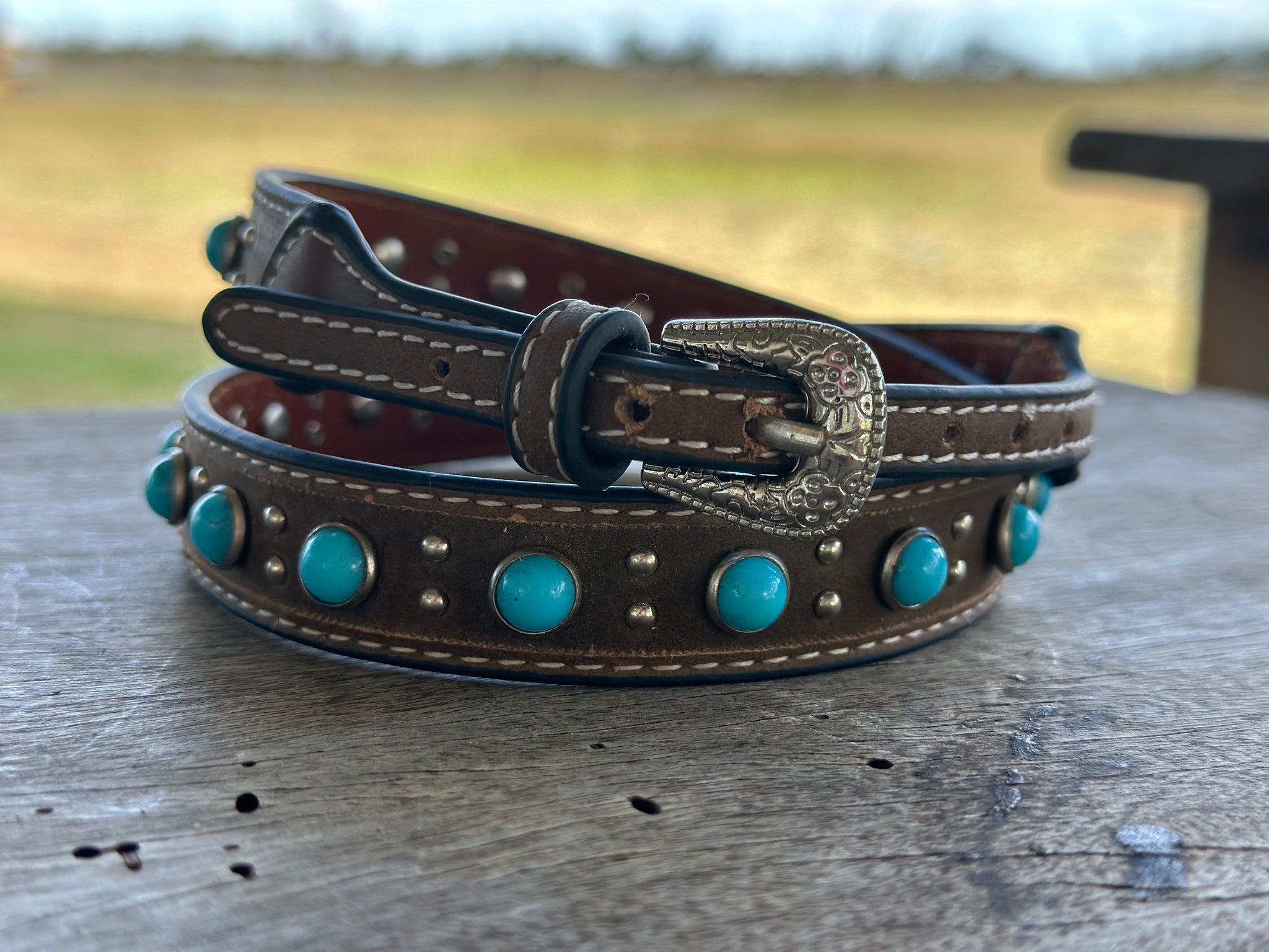 BROWN CROWN BAND WITH TURQUOISE CONCHOS