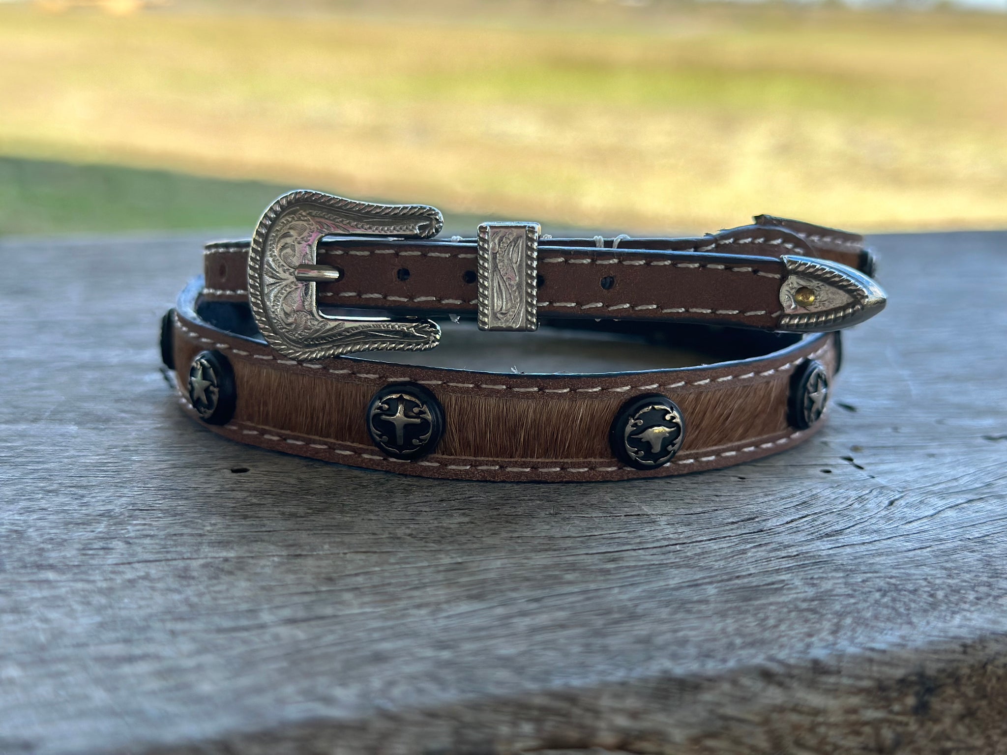 BROWN HIDE ON CROWN BAND