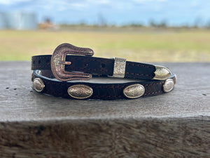 BROWN LEATHER CROWN BAND WITH SILVER CONCHOS AND A ROSE GOLD BUCKLE SET