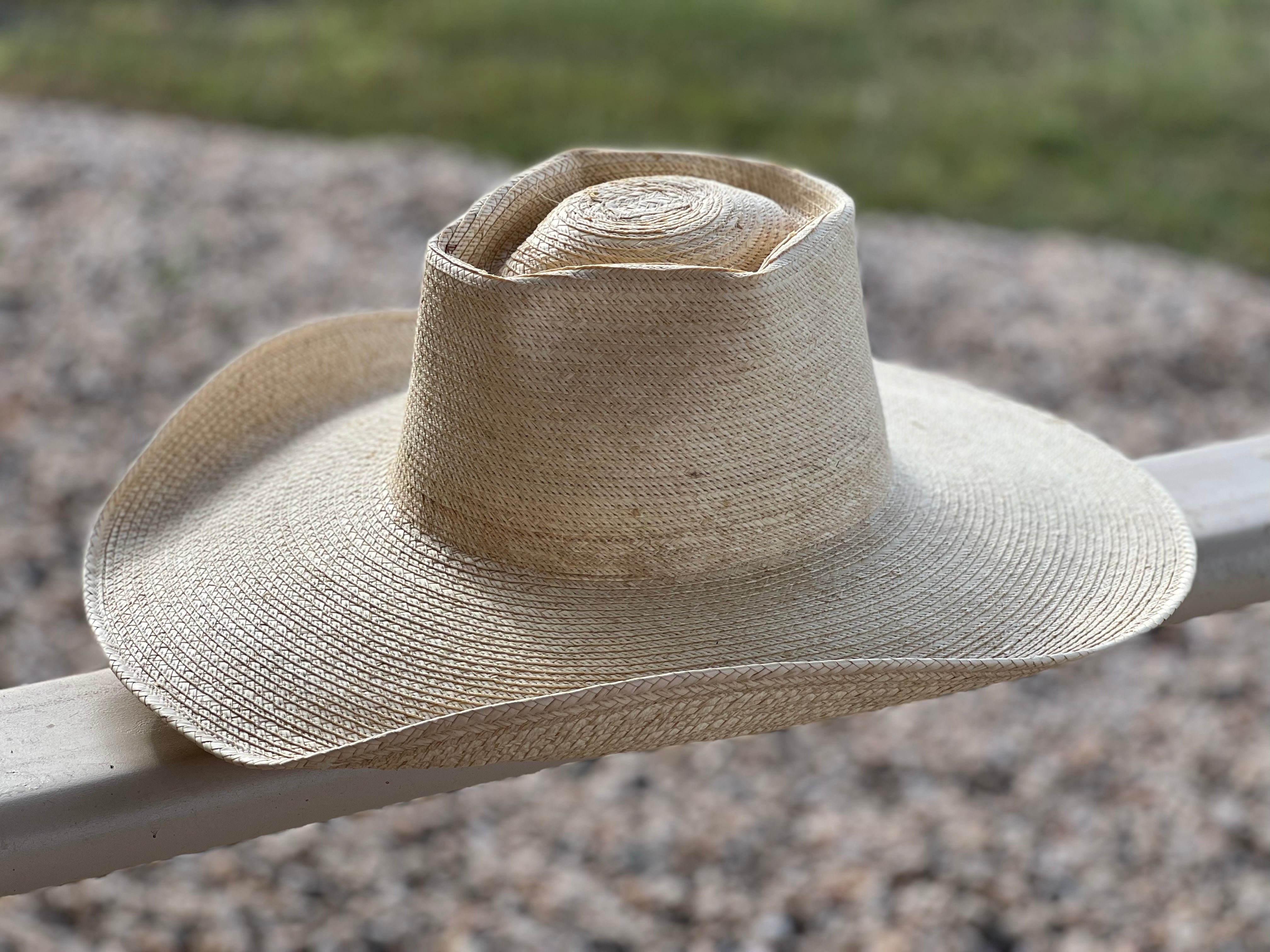 Jaxonbilt_Hats_are_Australian_made_palm_leaf_hats_and_crossbred_hats_for_cowgirls_and_cowboys_with_wide_brims_for_sun_protection_5”_brim_trim_on_edge_wide_crown_band_cutter_shape_light_palm_5”_brim